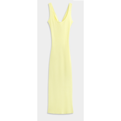 Robe Nia